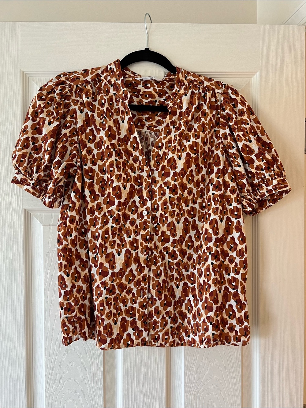 Women’s Short Sleeve Animal Print Blouse — Brown/Cream